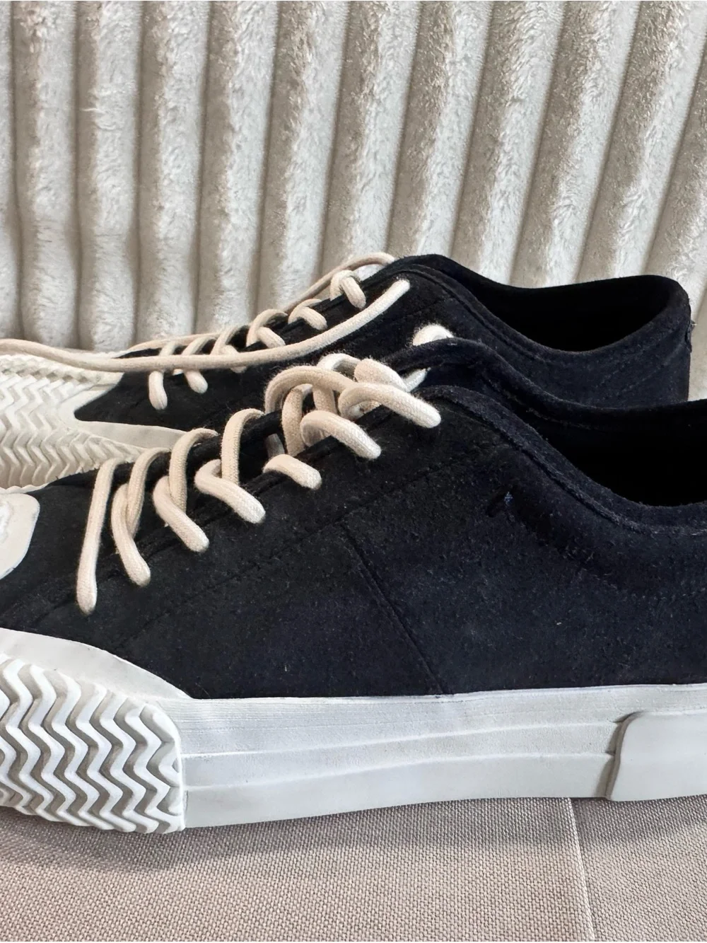Emporio Armani men sneaker, brand new, navy blue suede , 44 size